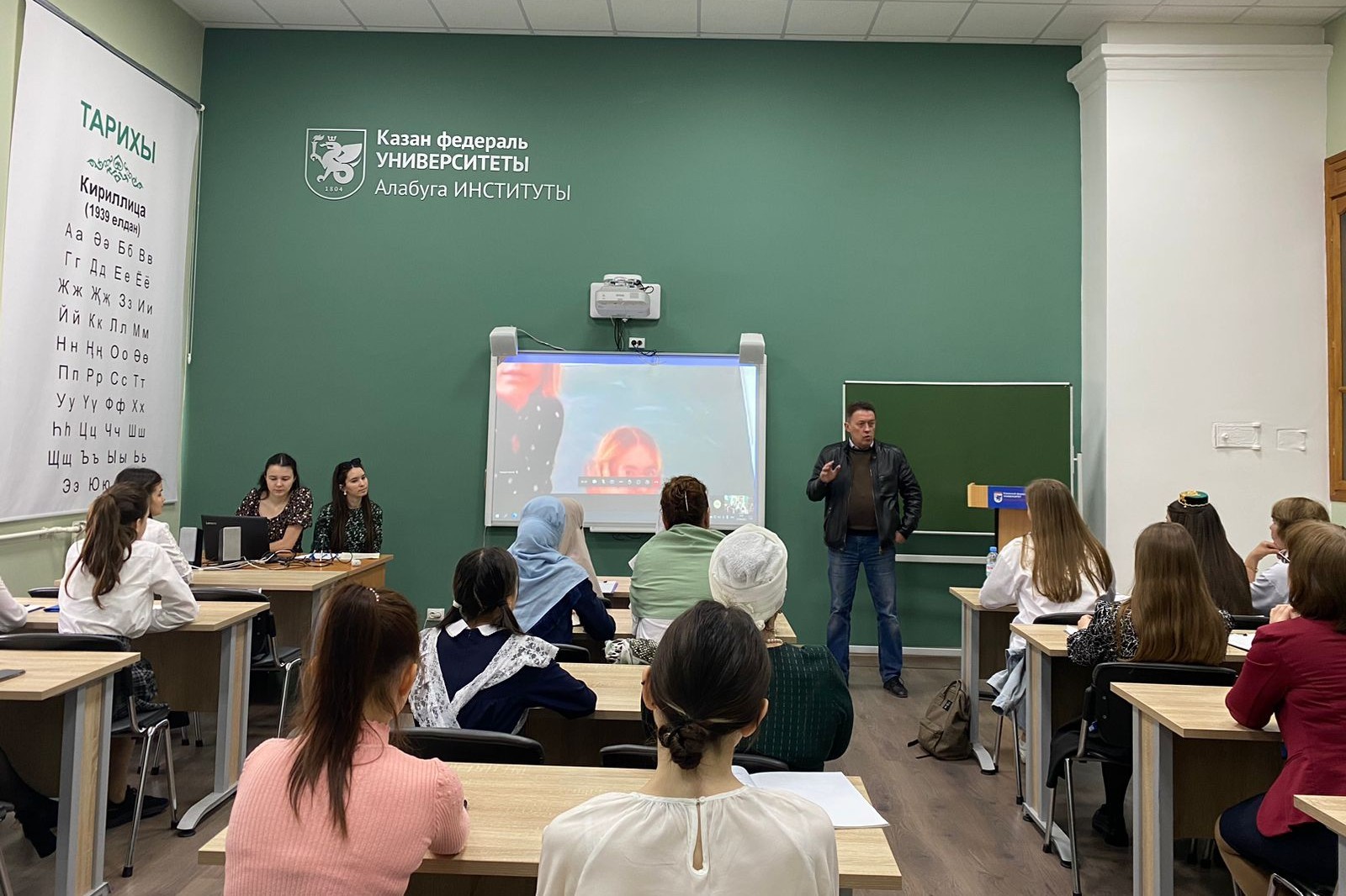 27 апреля при кафедре татарской филологии прошел Всероссийский творческий конкурс обучающихся 'Каурый каләм' 27 апреля при кафедре татарской филологии прошел Всероссийский творческий конкурс обучающихся 'Каурый каләм'