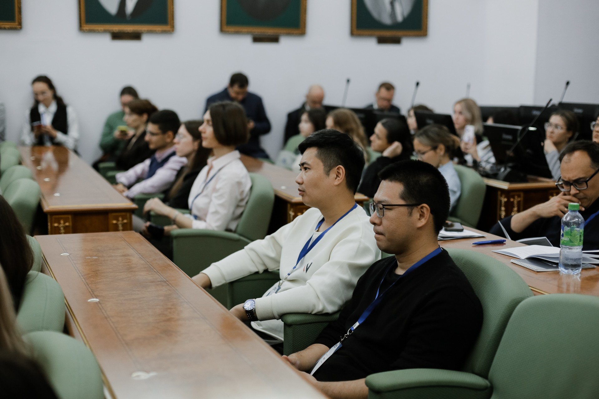 ������-�����