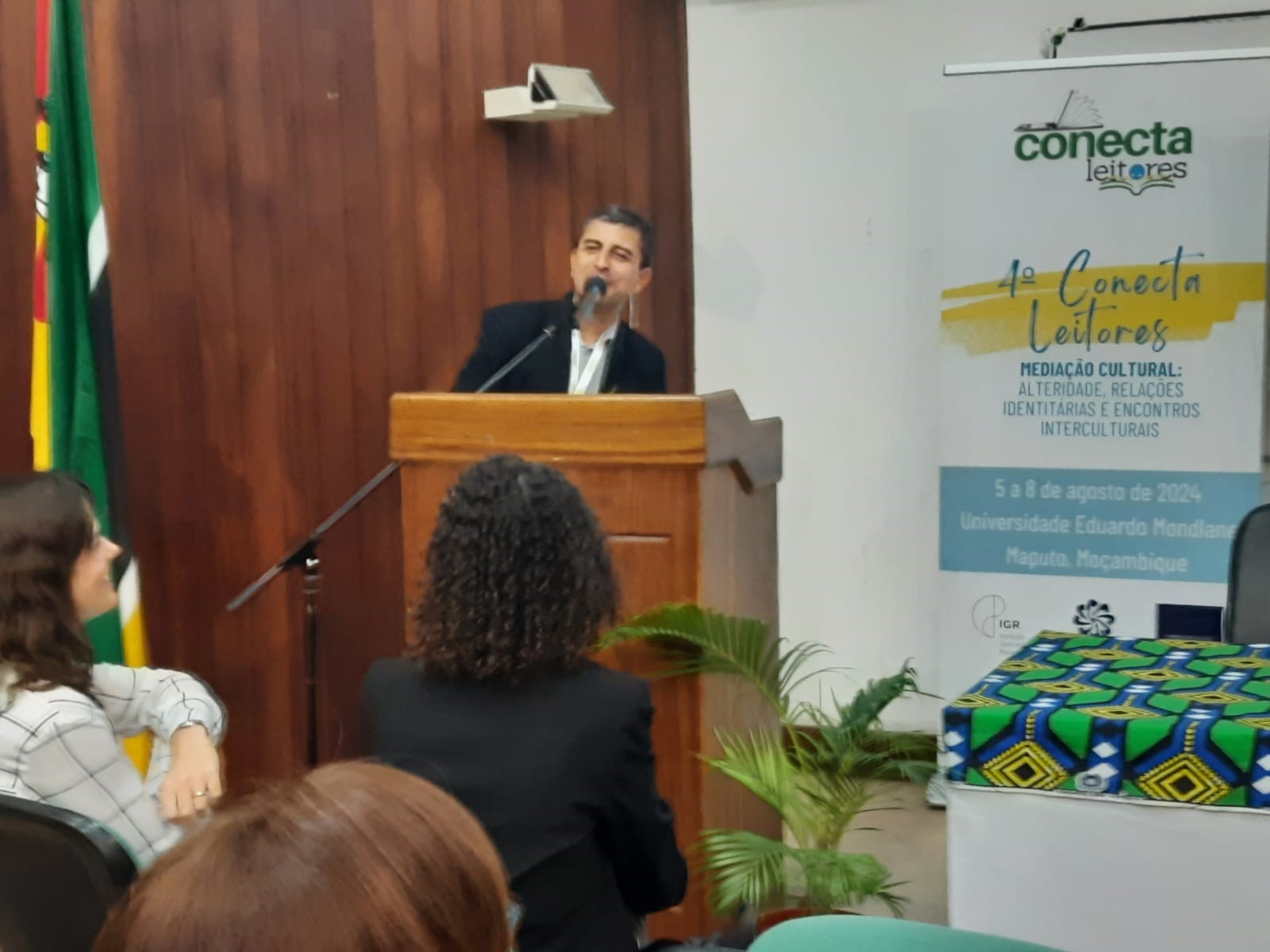 Как я провел этим летом. Сюжет 3. Преподаватель ВШИЯиП принял участие в международном научном мероприятии в Мозамбике. Как я провел этим летом. Сюжет 3. Преподаватель ВШИЯиП принял участие в международном научном мероприятии в Мозамбике.