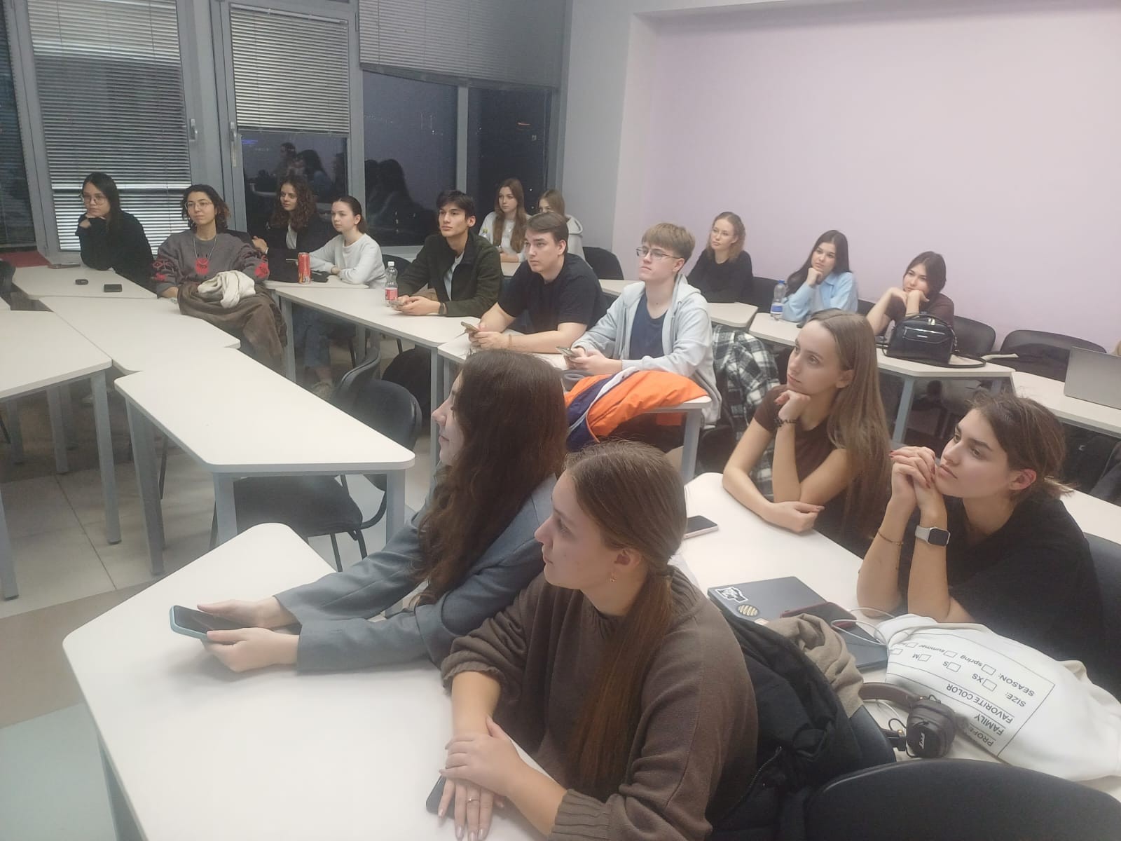 Студенты ИСФНиМК приняли участие в Социологическом диктанте Студенты ИСФНиМК приняли участие в Социологическом диктанте