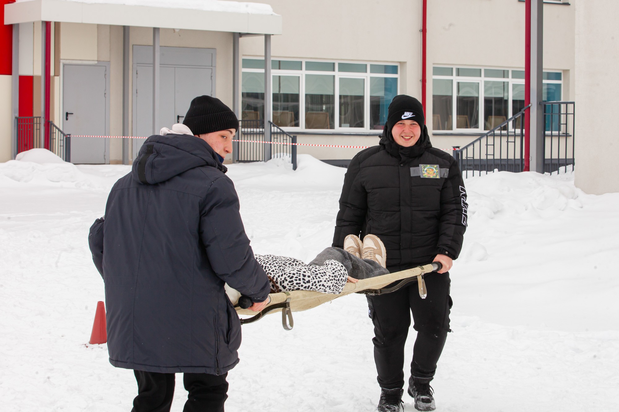 Школьники из Лисичанска и Рубежного завершили первую неделю учебы в 'Университетской' школе Школьники из Лисичанска и Рубежного завершили первую неделю учебы в 'Университетской' школе