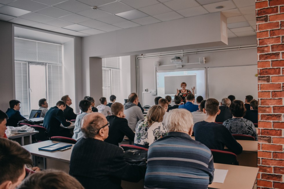 ����� ��������� ���� ������������� 