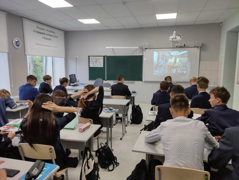 В КФУ прошли мероприятия, посвященные Дню солидарности в борьбе с терроризмом В КФУ прошли мероприятия, посвященные Дню солидарности в борьбе с терроризмом