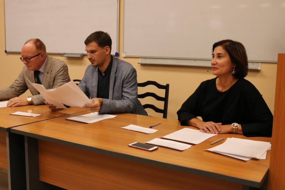 ��������� ������ ������� ������ � ����������� ���� ����