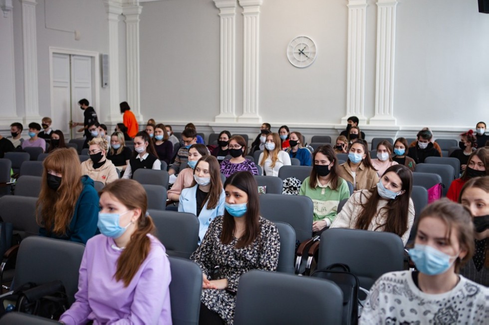 Встреча студентов ЕИ КФУ с активом Совета ветеранов Елабуги и ЕМР Встреча студентов ЕИ КФУ с активом Совета ветеранов Елабуги и ЕМР