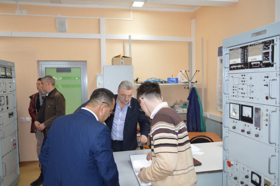 ��������� ������������� ���������-������������� ���������(����������) �������� ���������� �������� � ���������-������������ ������ ���