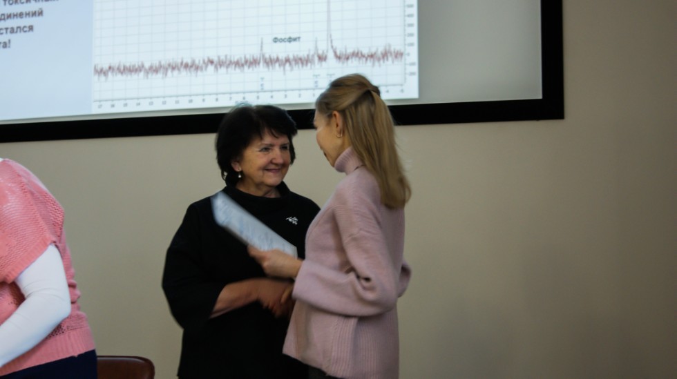 ���� � �����