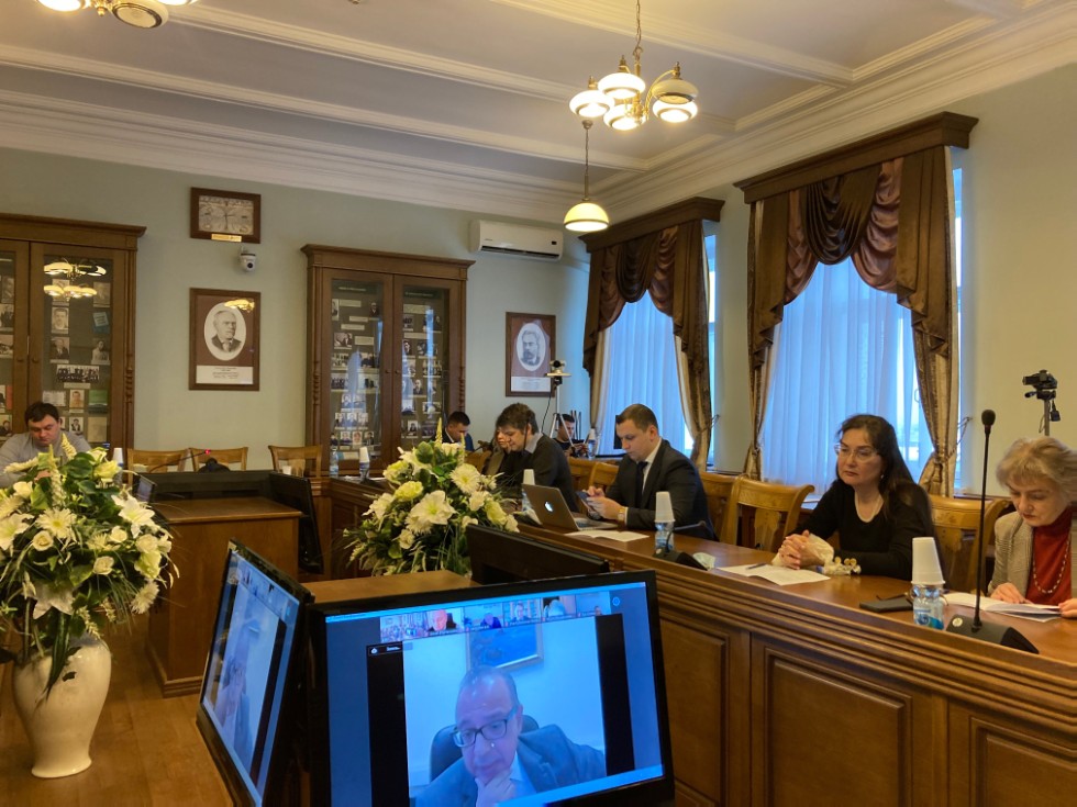 ������������� ������-������������ �����������'����� �������� ����� �������������� � ������������� (� 55-����� ������������� ������ � ������ �������� � 60-����� ����������� ���������� ������)'