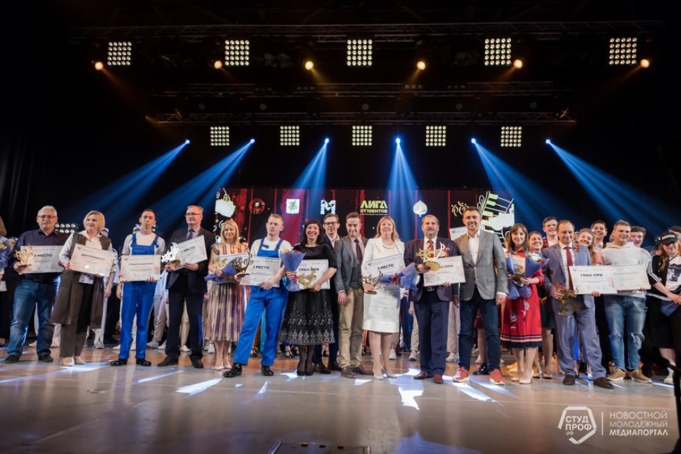 С каждой весной больше побед! С каждой весной больше побед!