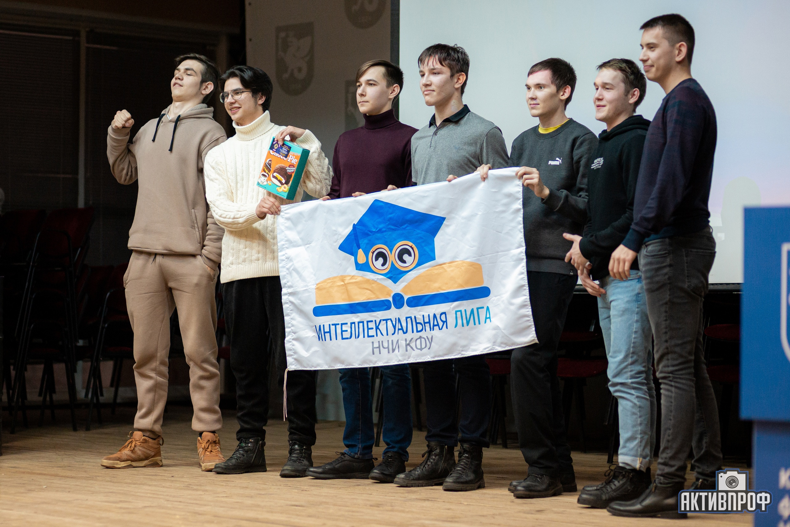 V ���������������� ���� 15 ������