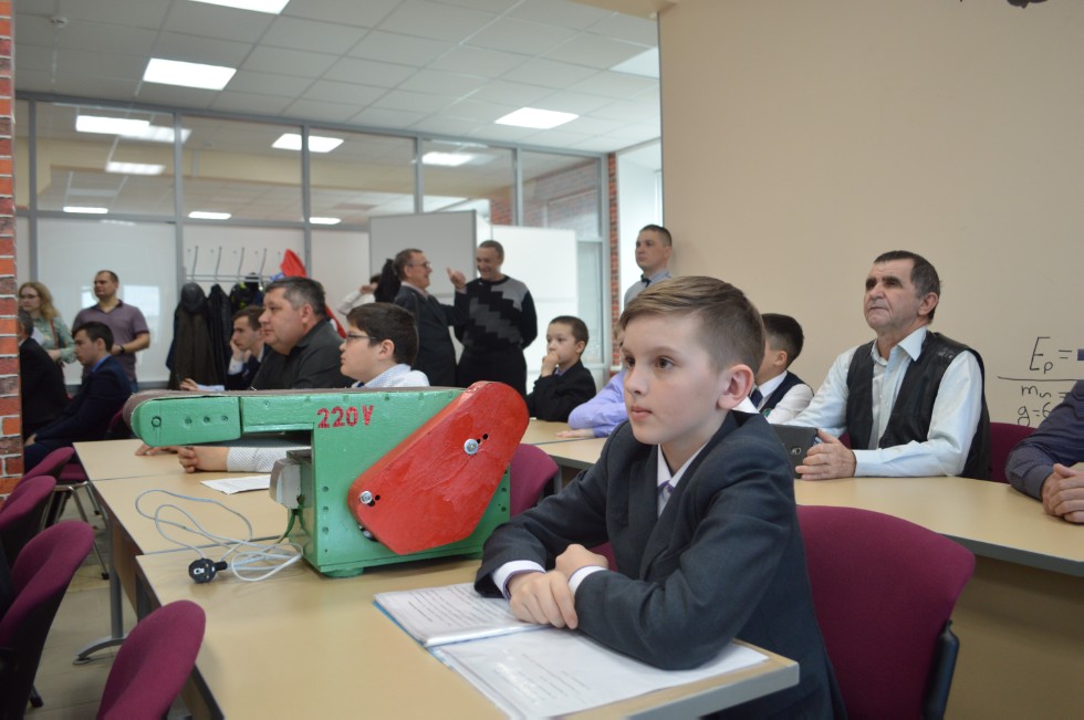 ����� ��������� ���� ������������� 