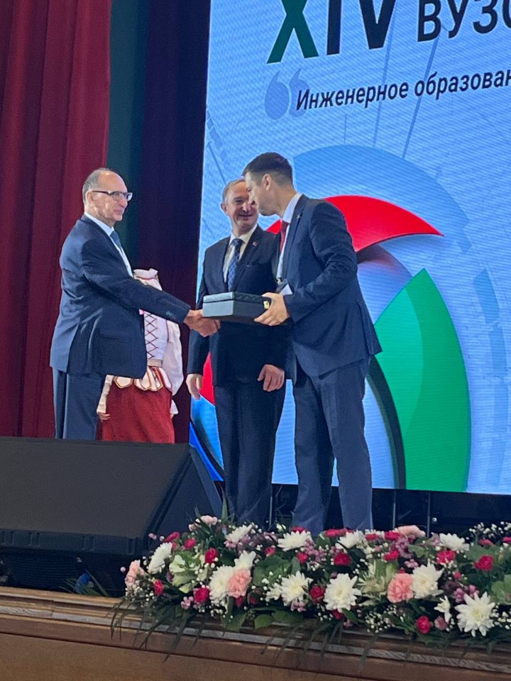 ���� ��������� ������� � XIV ������ ����� �������� ����������� � ������