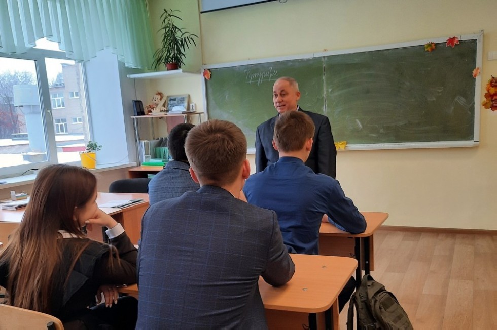 ��������������� ����� � 3 � ����� � 6 �. �������, ����������� �� ���������-�������������� �����������, ����������� � �������������� ����������� ��������� ���