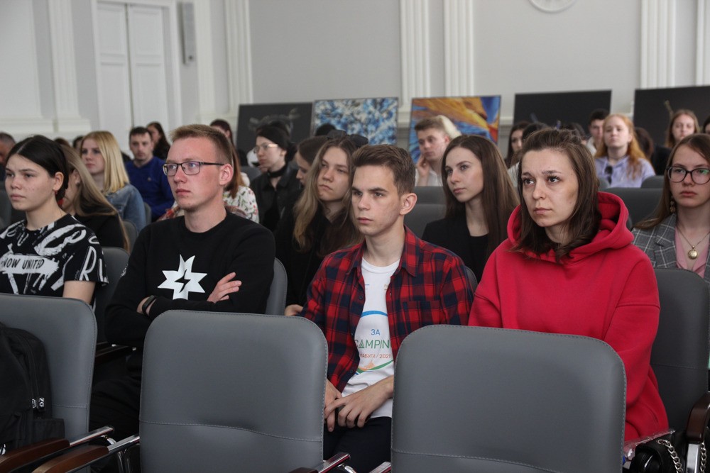 Будь в курсе событий Будь в курсе событий