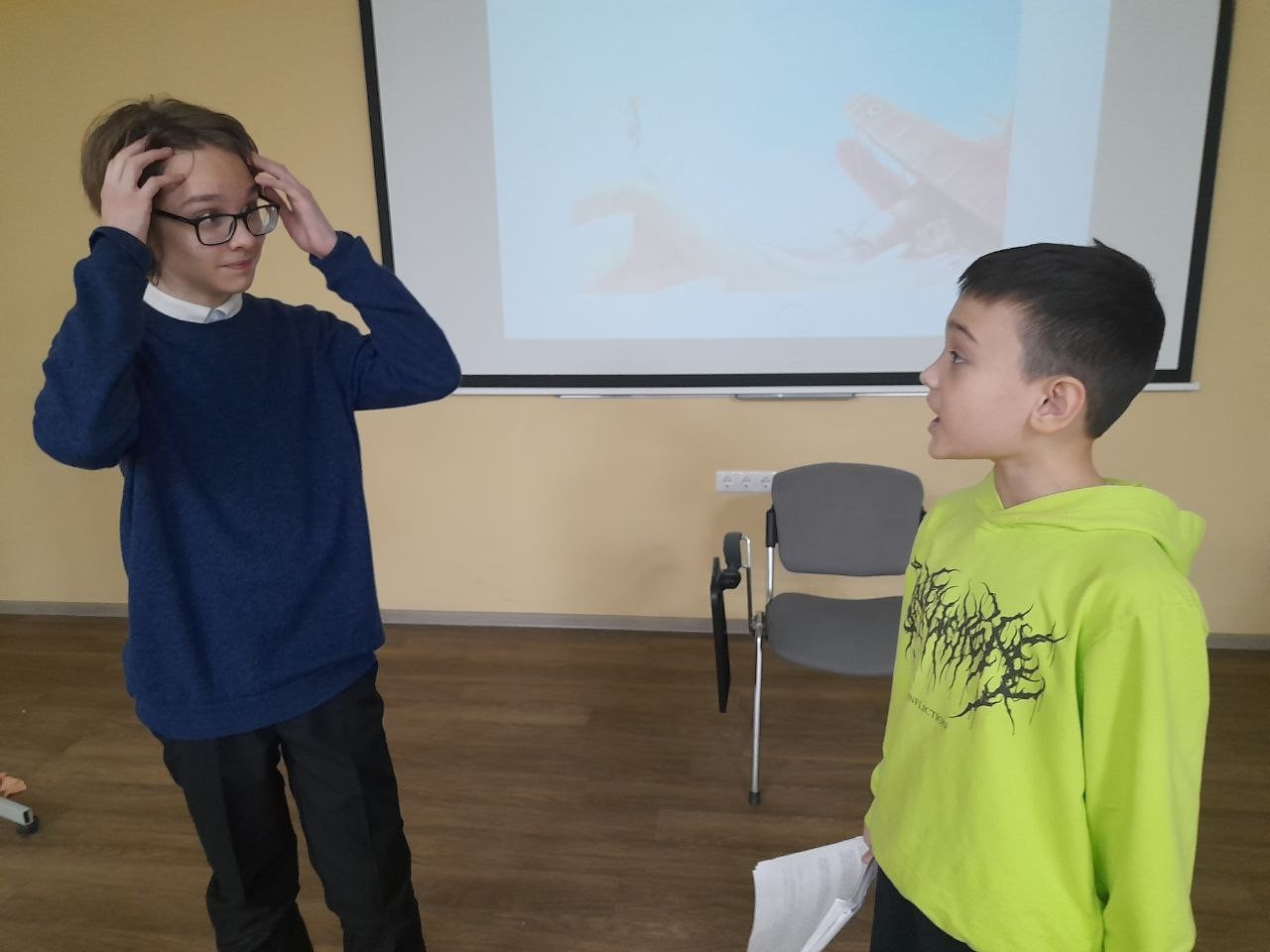 Репетиция детского спектакля по повести 'Маленький принц' в детском театре КФУ 'Радуга' Репетиция детского спектакля по повести 'Маленький принц' в детском театре КФУ 'Радуга'