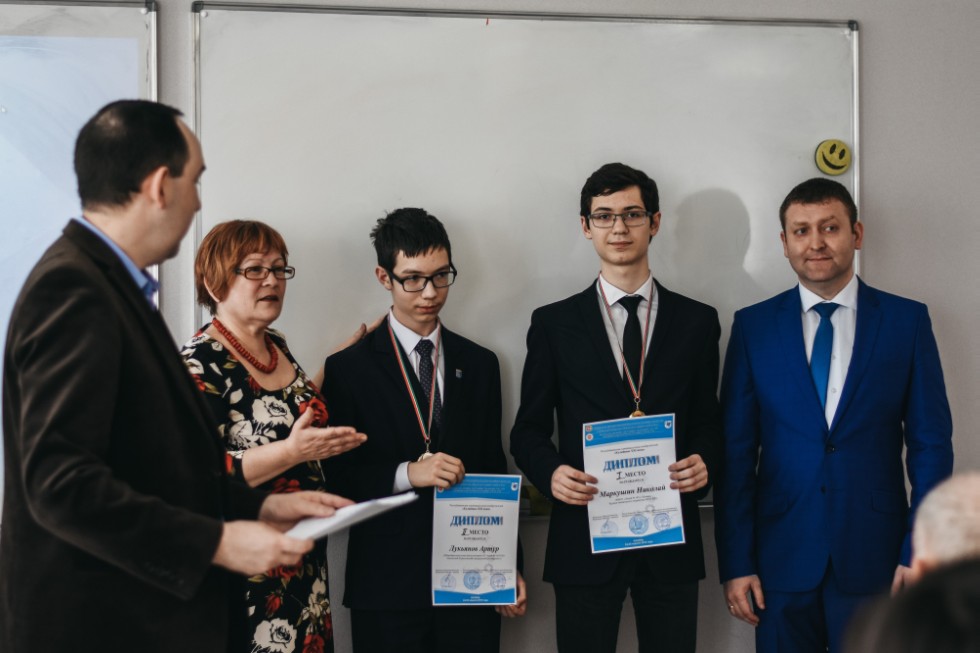 ����� ��������� ���� ������������� 