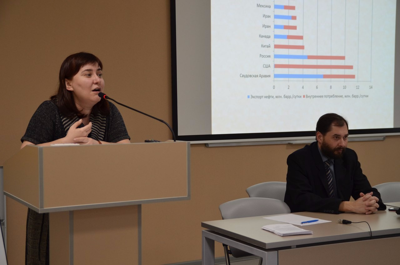 3 марта 2016 года в Центре Магистратуры Института управления, экономики и финансов КФУ прошла открытая лекция профессора Коха Игоря Анатольевича и профессора Галлямовой Динары Хамитовны, посвященная перспективам развития мировой экономики. 3 марта 2016 года в Центре Магистратуры Института управления, экономики и финансов КФУ прошла открытая лекция профессора Коха Игоря Анатольевича и профессора Галлямовой Динары Хамитовны, посвященная перспективам развития мировой экономики.