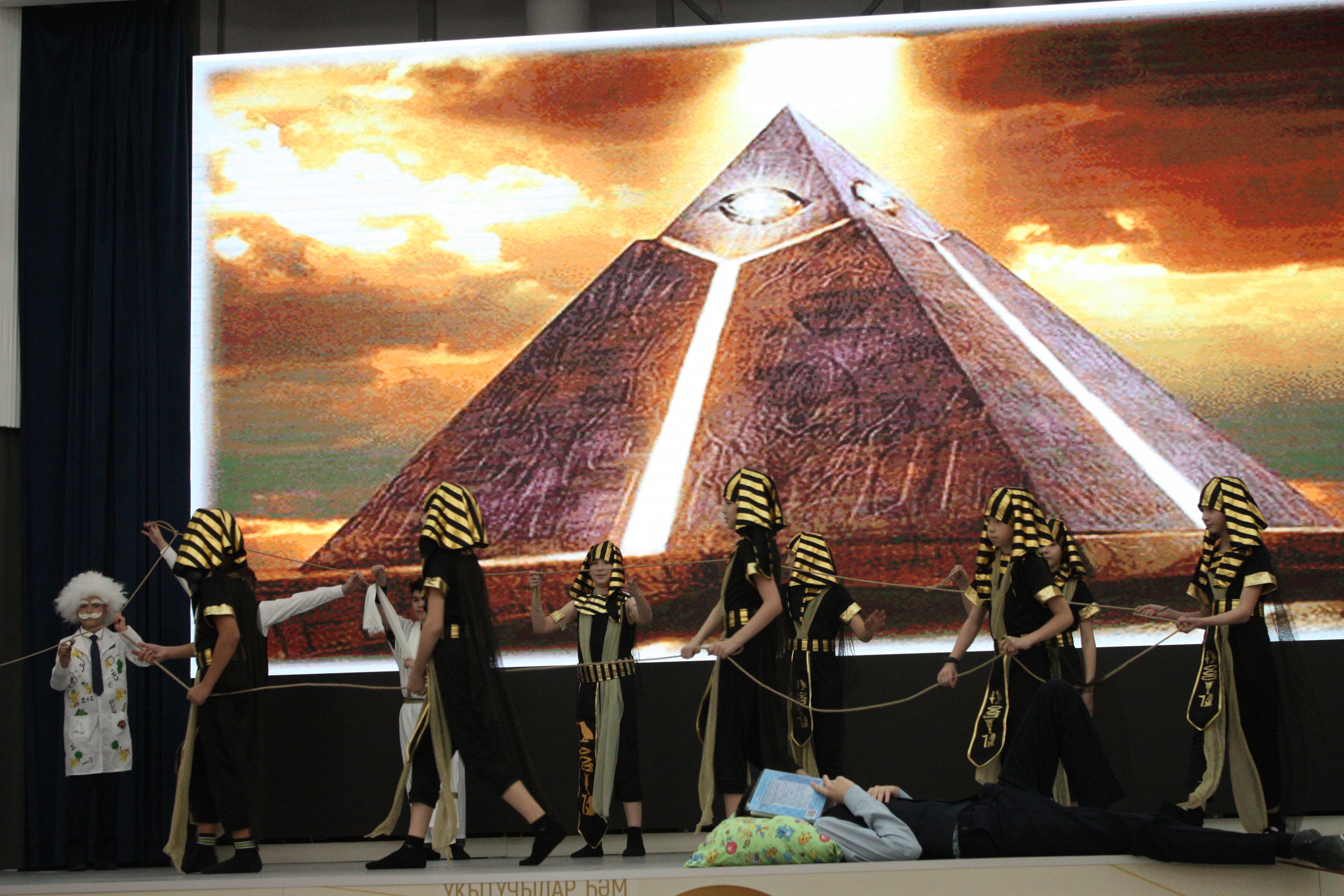 ��������� ������-������������ ����������� ���������� ' KFU - Junior Professor'