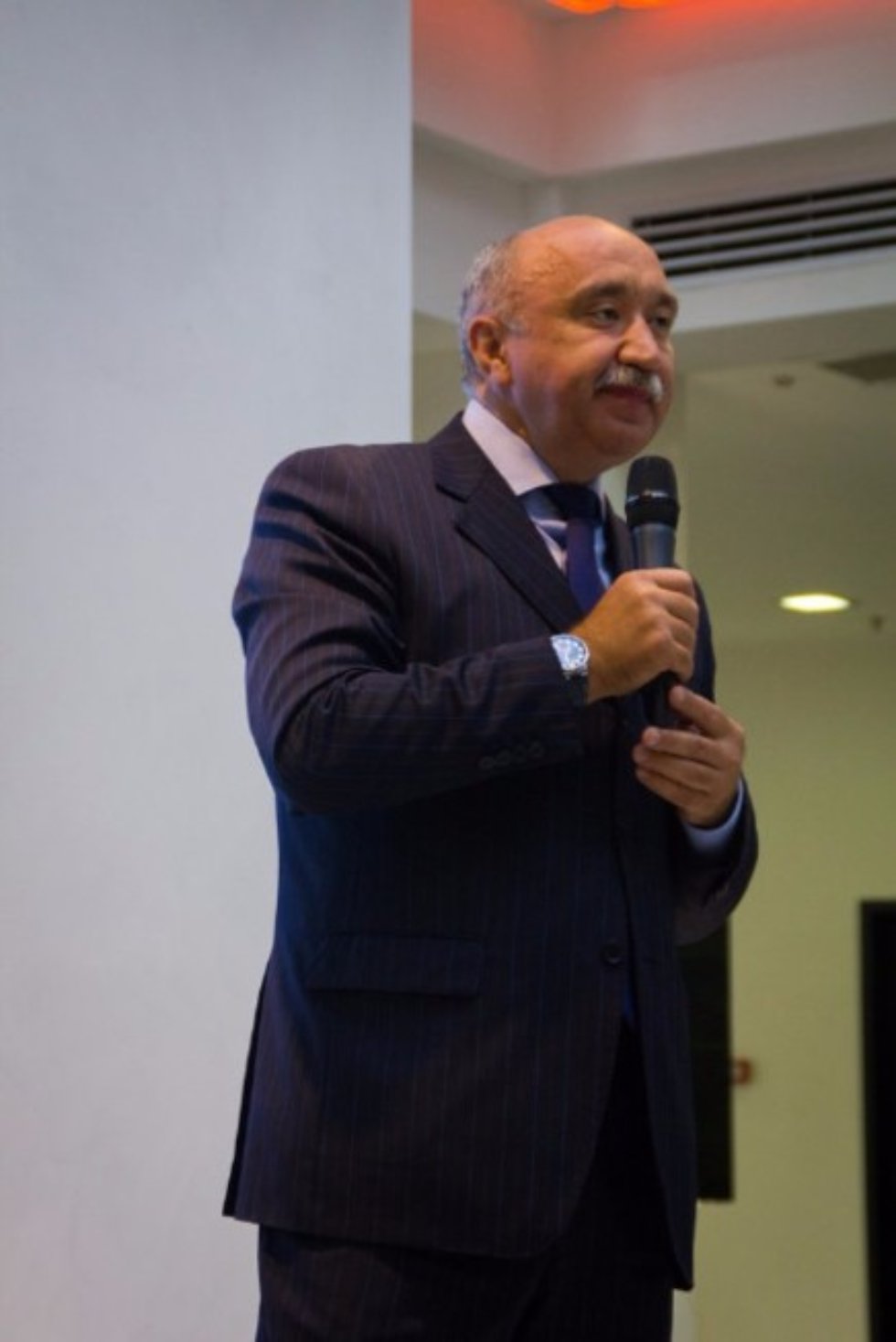 The best students will study free