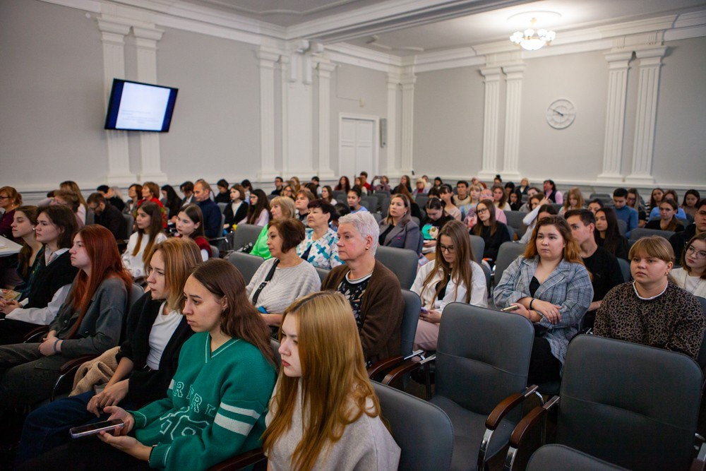 The International Scientific and Practical Conference on Literary Pedagogy was held at Elabuga Institute of KFU