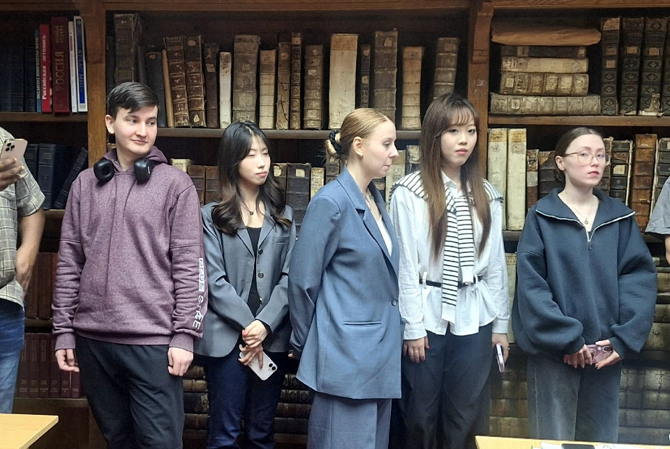 'Нити мудрости: пословицы и поговорки народов мира' 'Нити мудрости: пословицы и поговорки народов мира'