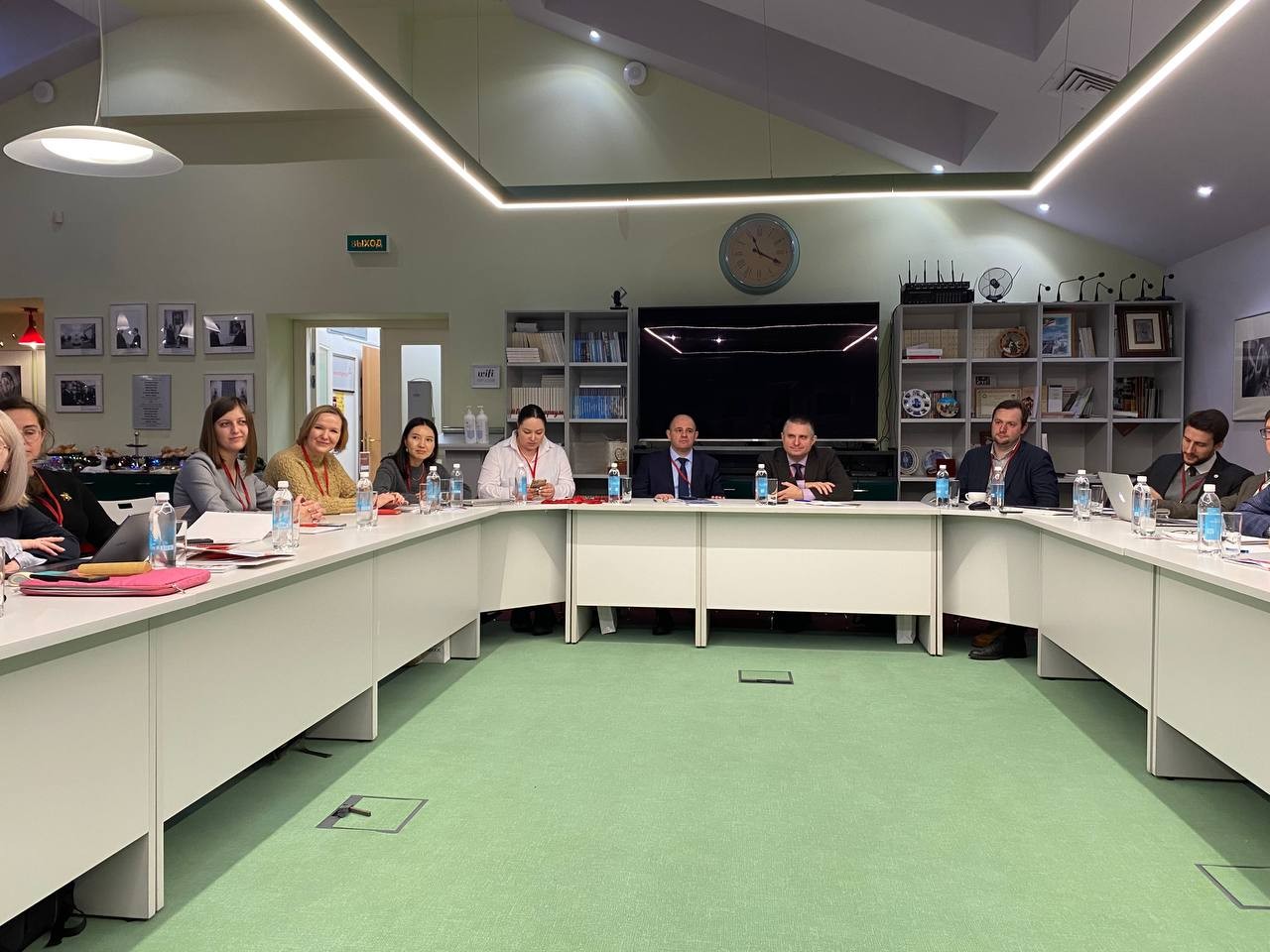 Дискуссия 'Преподавание международного гуманитарного права (МГП) в вузах: итоги и перспективы'. Дискуссия 'Преподавание международного гуманитарного права (МГП) в вузах: итоги и перспективы'.