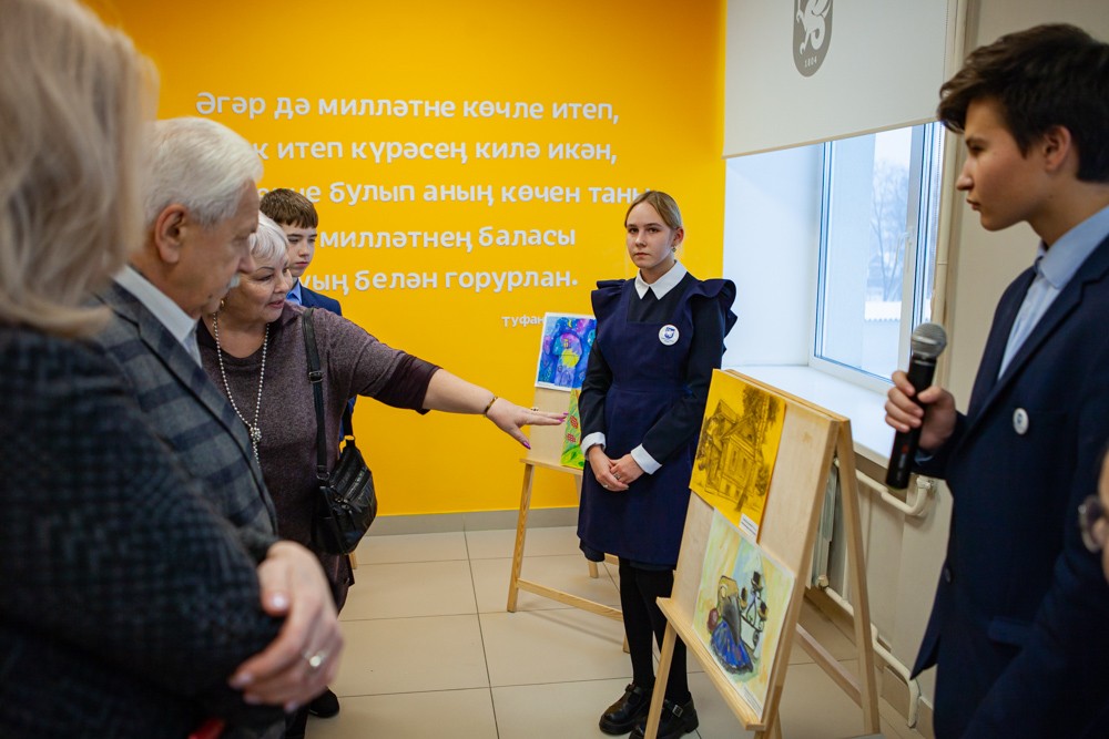 �������������� �������� � 125-����� ����������� ��������� ��� ��������� � 