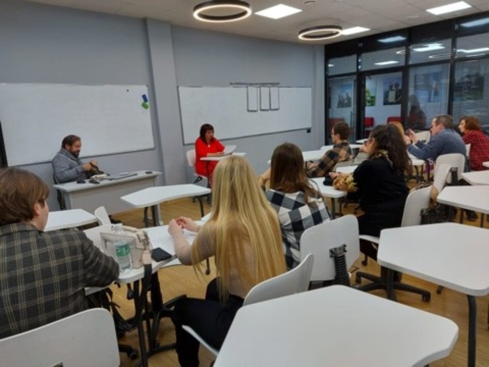 ������ ������� � ����������: ������������ ����������� � �������������