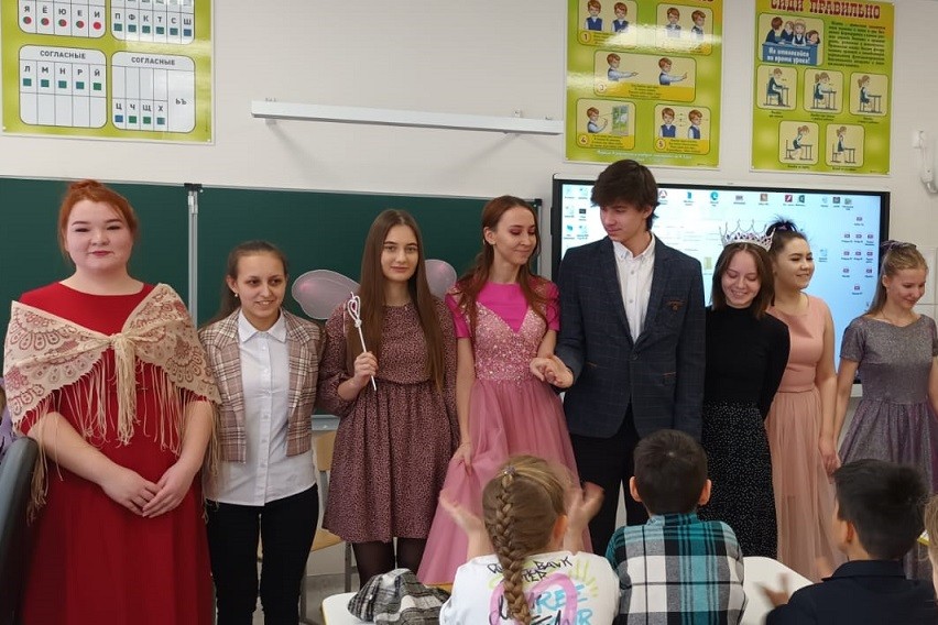 Способствуем формированию читательских интересов у младших школьников Способствуем формированию читательских интересов у младших школьников