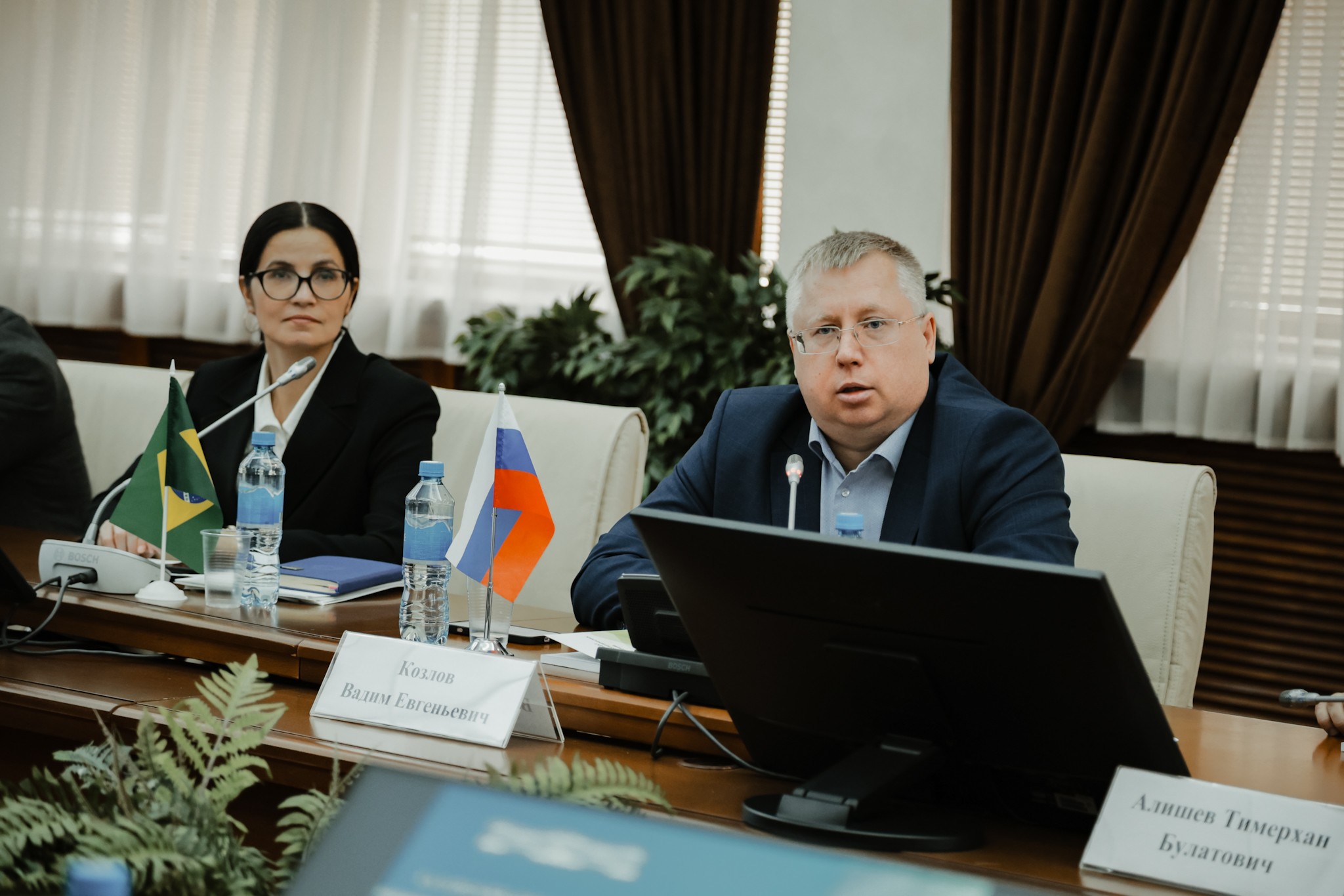 Брикс Брикс