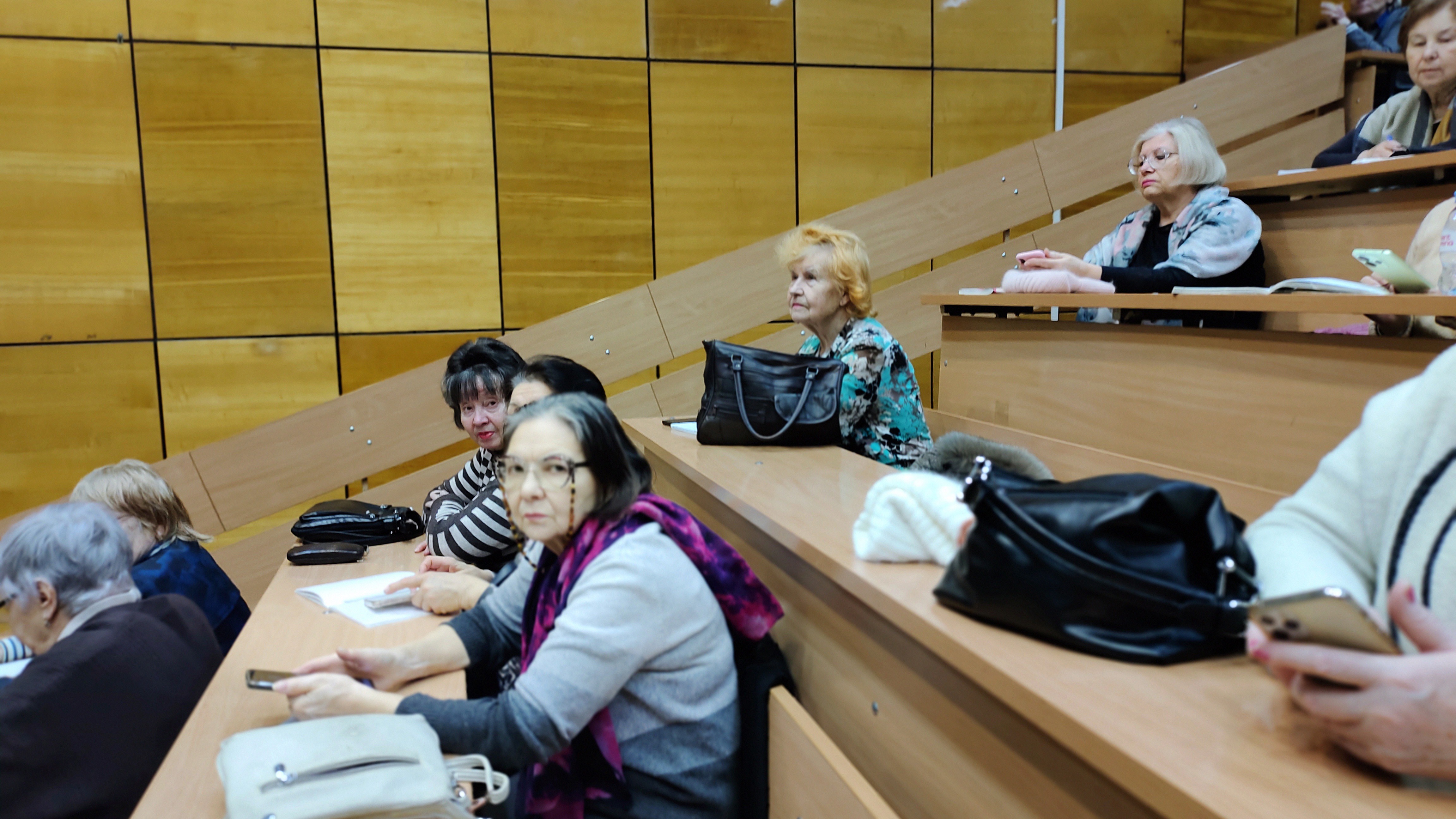 ����� ���� ������ 18 ���� ������ ��������� ��� ,����������� �������� �������� ���