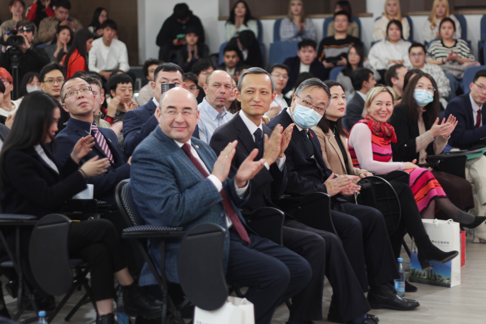 � ���������� ���������� ������ ���� � ��� ������ ����������� �������