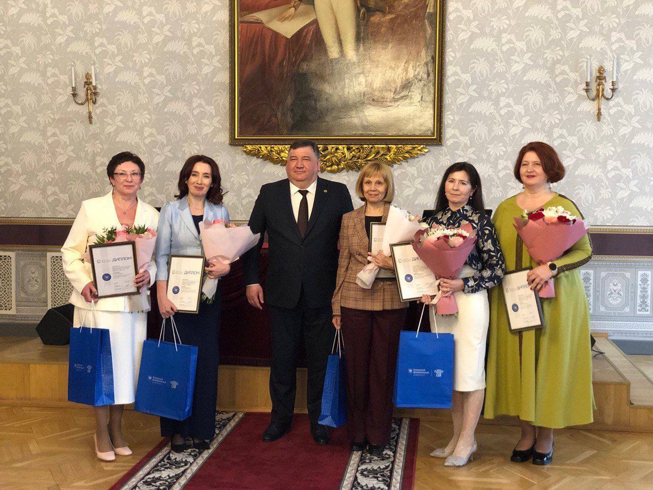 ����������� ����������� ����� ������� ���������� ������������� ��������� ������� ����� ���������� � ���������� �������� ������� '������� ����. ������� ����: ������� ������' � ��������� '������� - ������'.