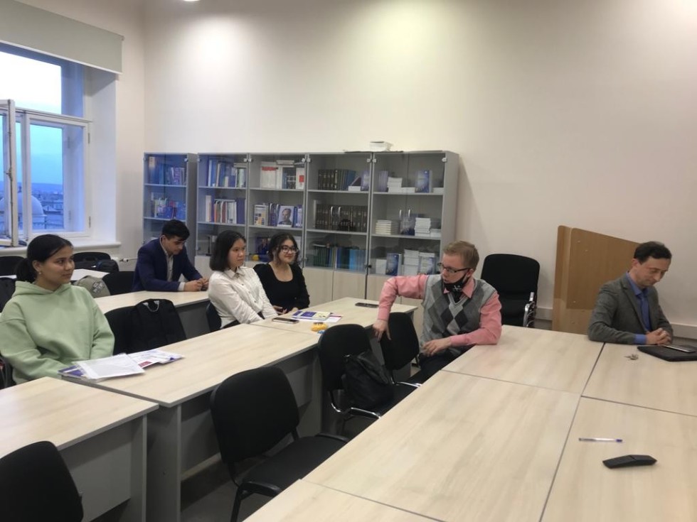 II Круглый стол по теории государства и права II Круглый стол по теории государства и права