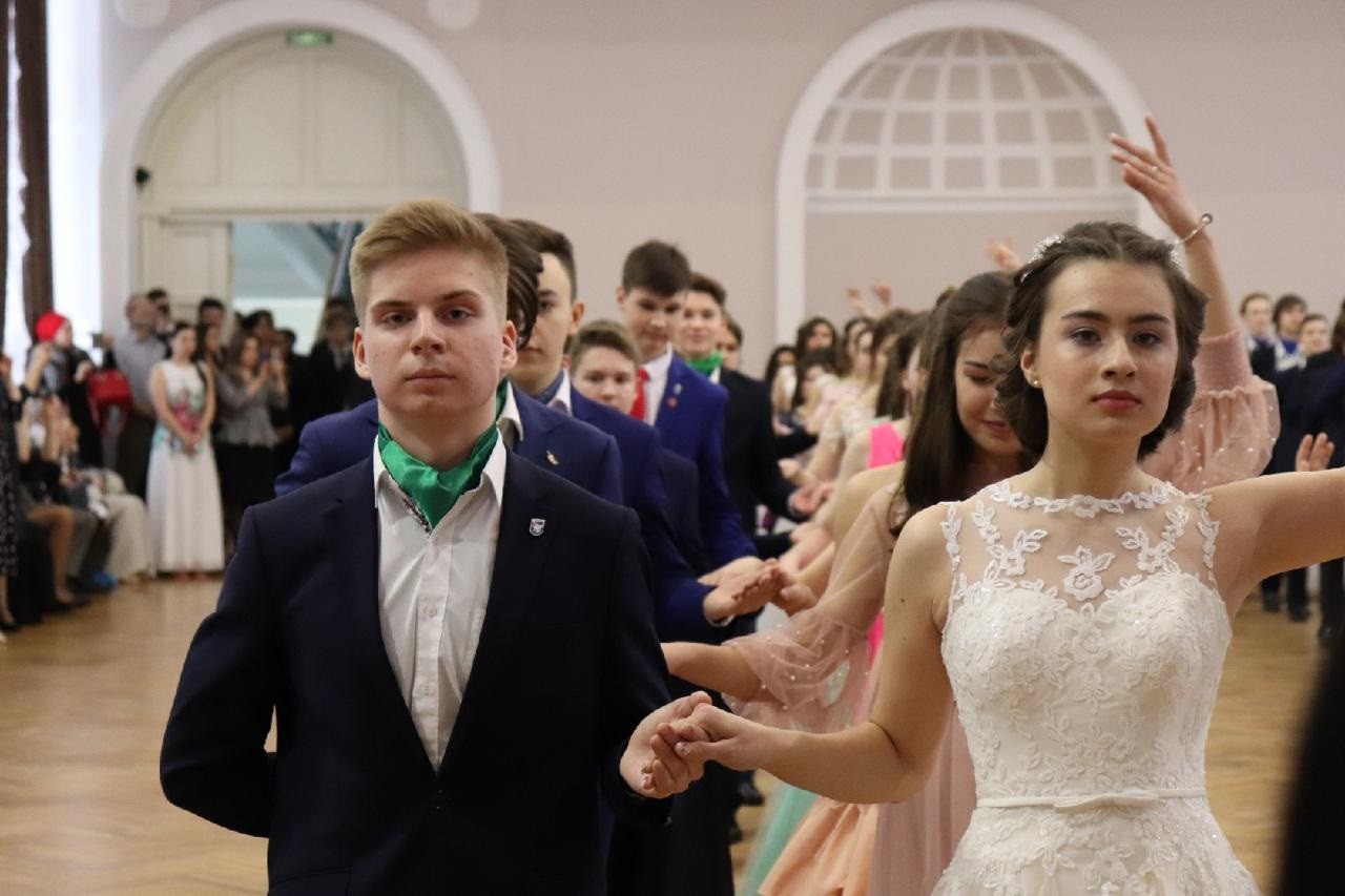 �������� ������� ������� � �������� ����.