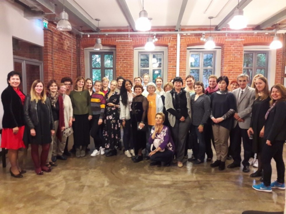 ������ ����� ����������� ������ � ��������: �������� ������ �� ���� �����