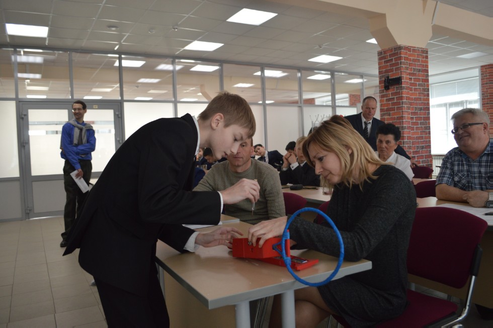 ����� ��������� ���� ������������� 