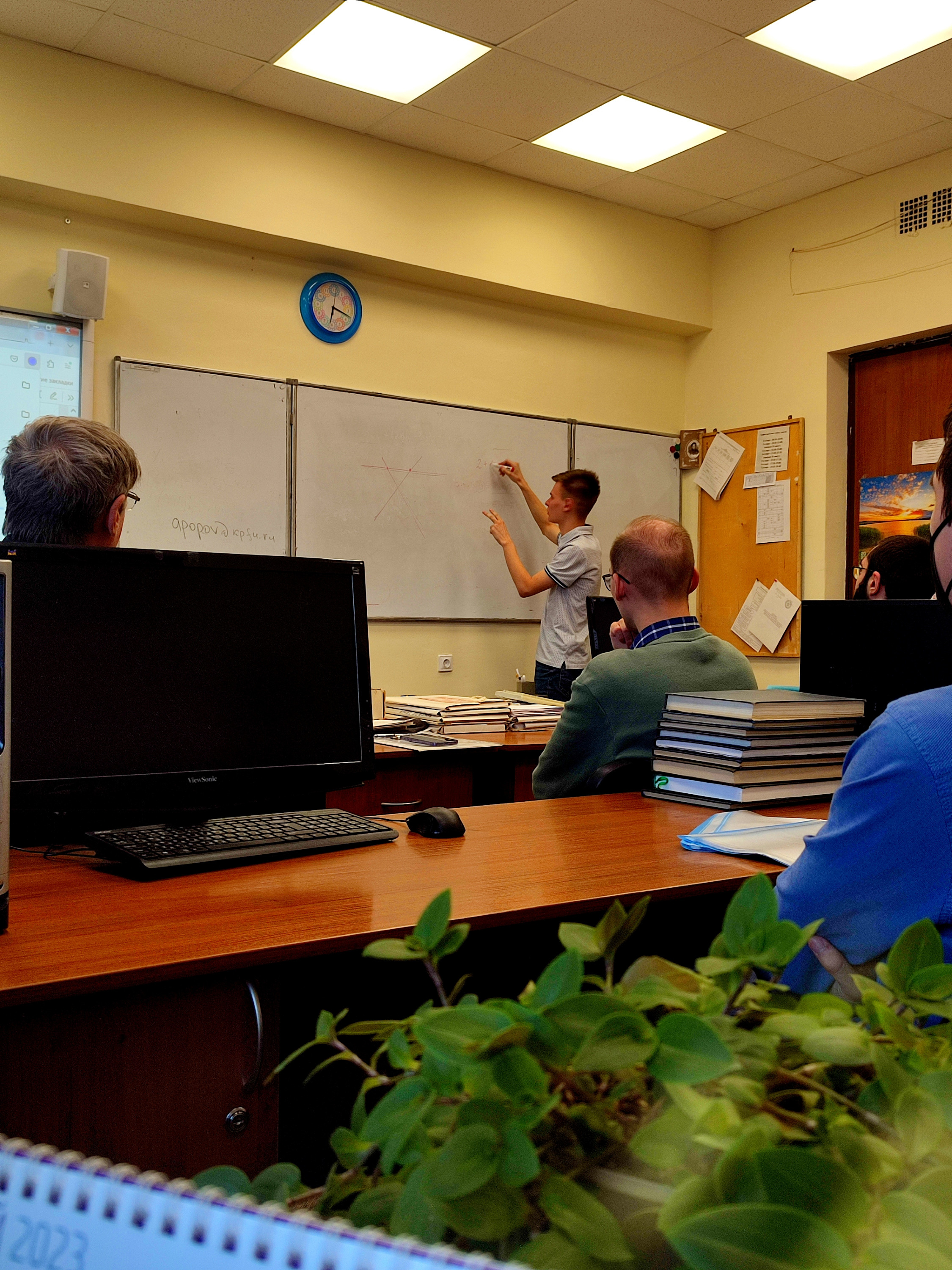 11 мая на кафедре геометрии состоялась защита курсовых работ студентов 3 курса направления 01.03.01 Математика 11 мая на кафедре геометрии состоялась защита курсовых работ студентов 3 курса направления 01.03.01 Математика