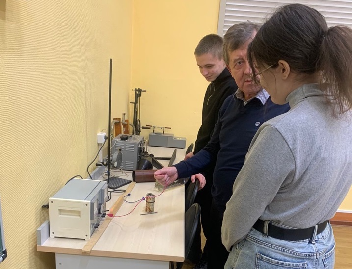 Прошла встреча с одиннадцатиклассниками елабужской гимназии №2 Прошла встреча с одиннадцатиклассниками елабужской гимназии №2