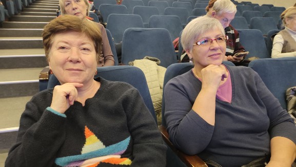 Студенты элегантного возраста прослушали лекцию Студенты элегантного возраста прослушали лекцию