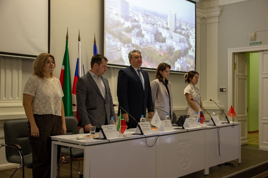 III Российско-китайская студенческая конференция прошла в Елабужском институте КФУ III Российско-китайская студенческая конференция прошла в Елабужском институте КФУ