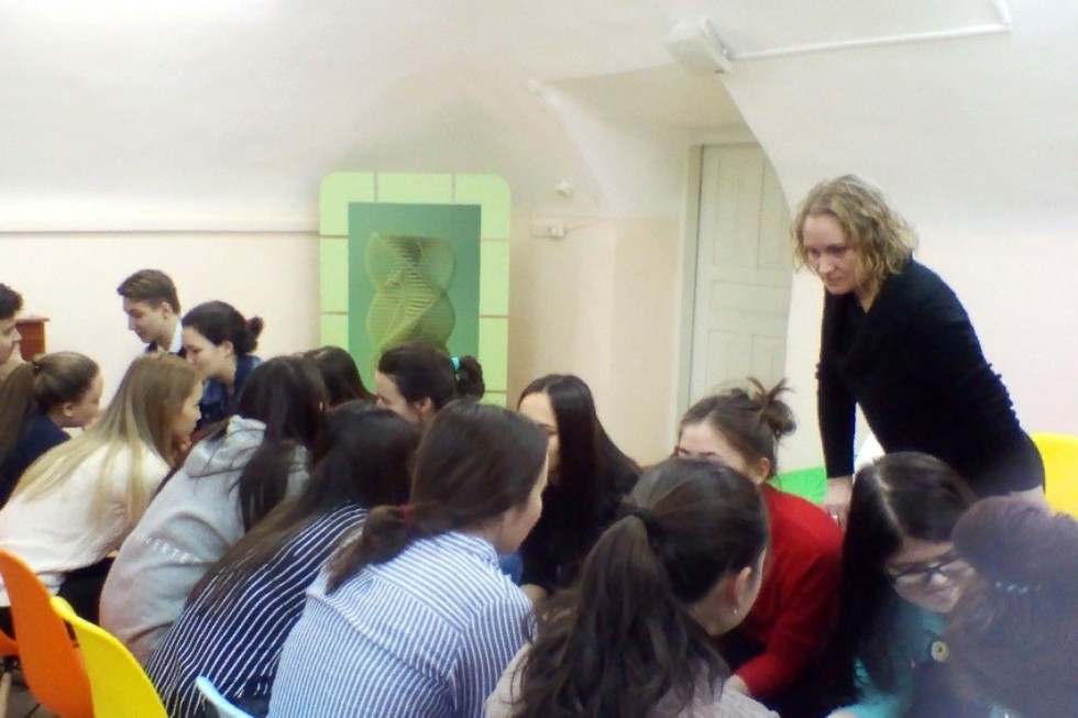 Психологическая игра 'Умей договариваться!' Психологическая игра 'Умей договариваться!'