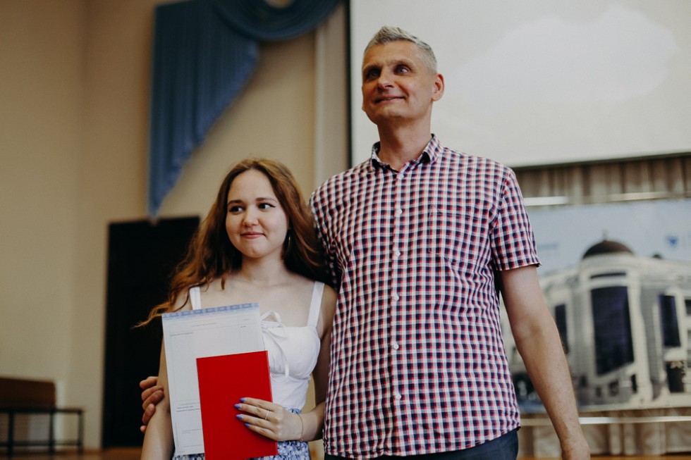 Состоялось торжественное вручение дипломов выпускникам бакалавриата по направлению Состоялось торжественное вручение дипломов выпускникам бакалавриата по направлению