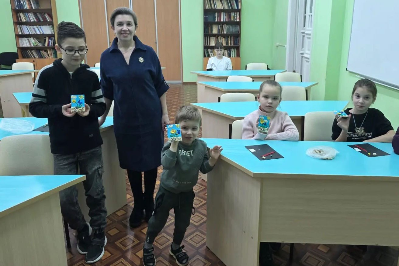 Юные исследователи Детского университета отправились в путешествие по миру растений Юные исследователи Детского университета отправились в путешествие по миру растений