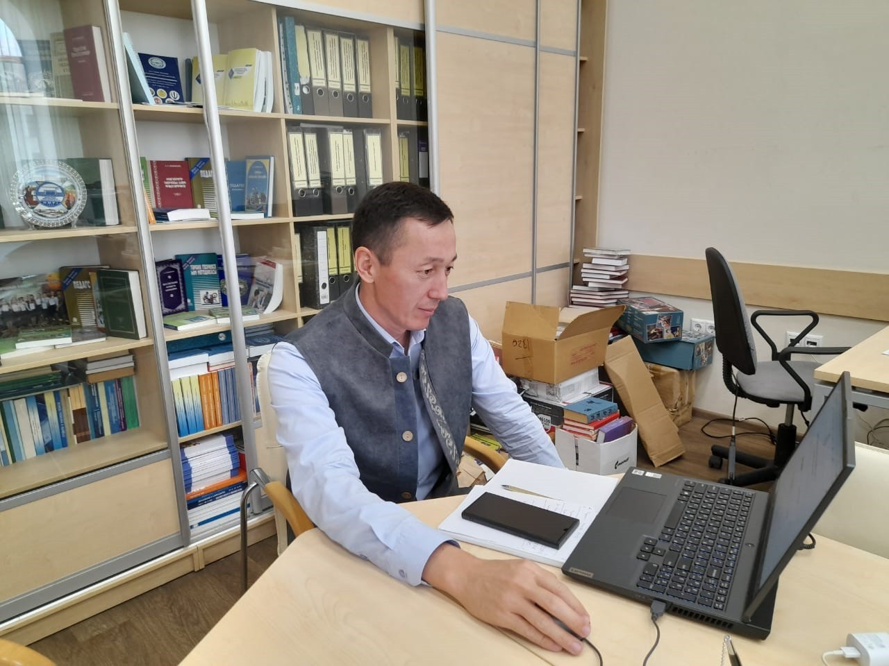 Стажировка ученого из Казахского Национального педагогического университета имени Абая в Институте психологии и образования Стажировка ученого из Казахского Национального педагогического университета имени Абая в Институте психологии и образования