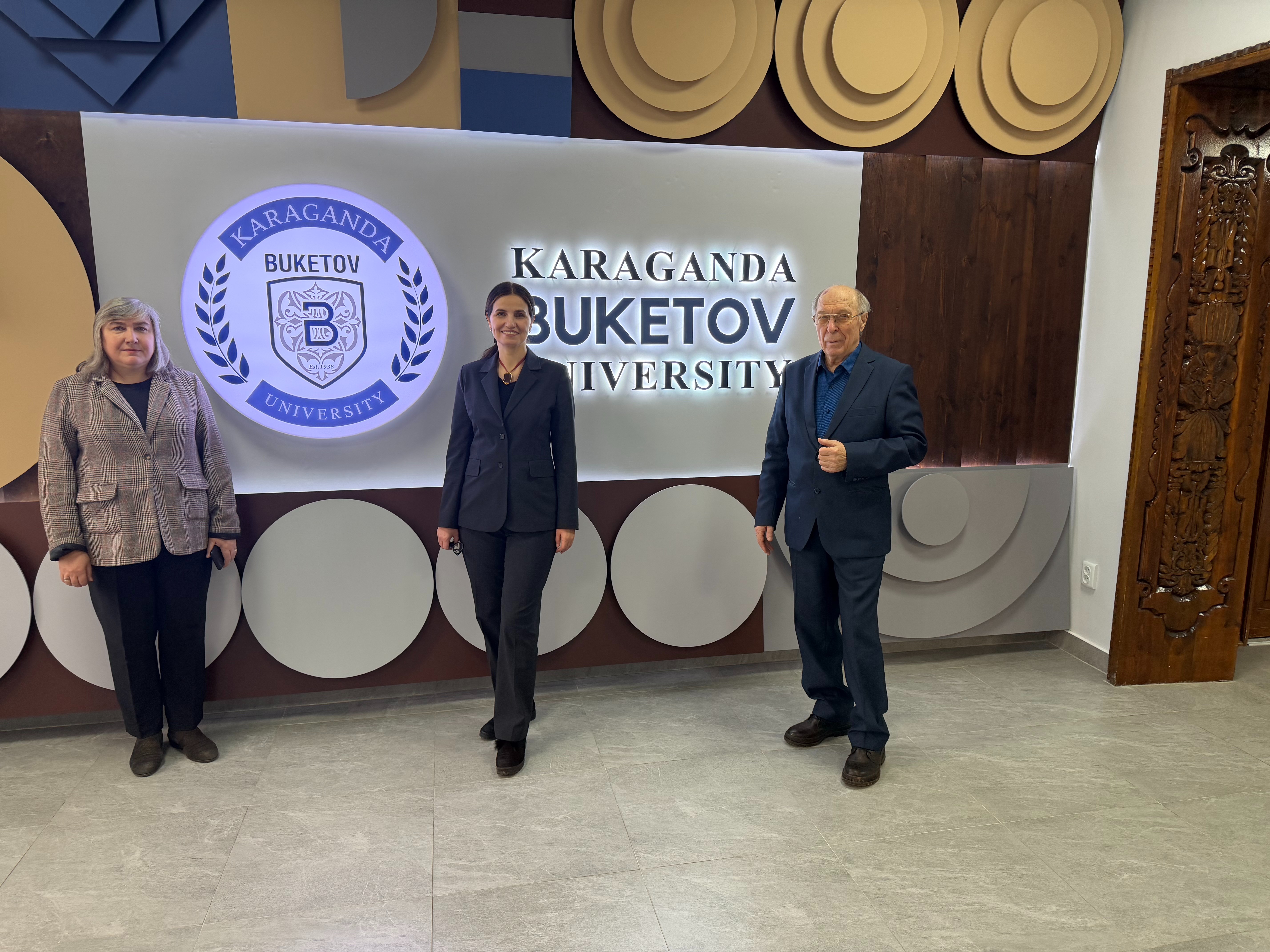 Профессор КФУ прошла стажировку в рамках гранта 'Алгарыш' в Караганде Профессор КФУ прошла стажировку в рамках гранта 'Алгарыш' в Караганде