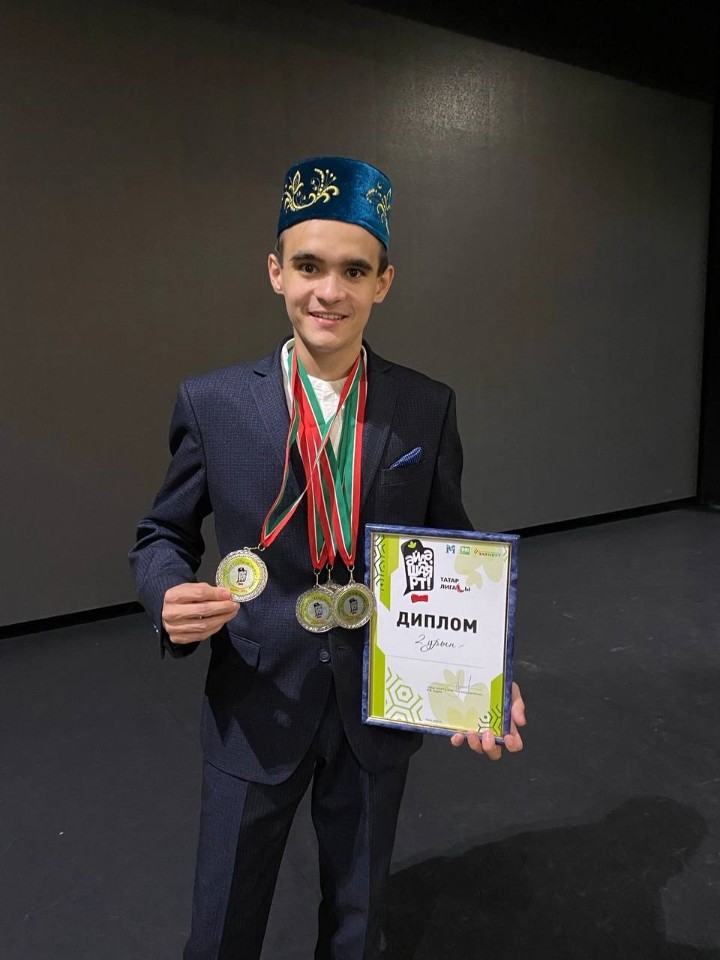 Җиңү - яңа уңышларга бер адым Җиңү - яңа уңышларга бер адым