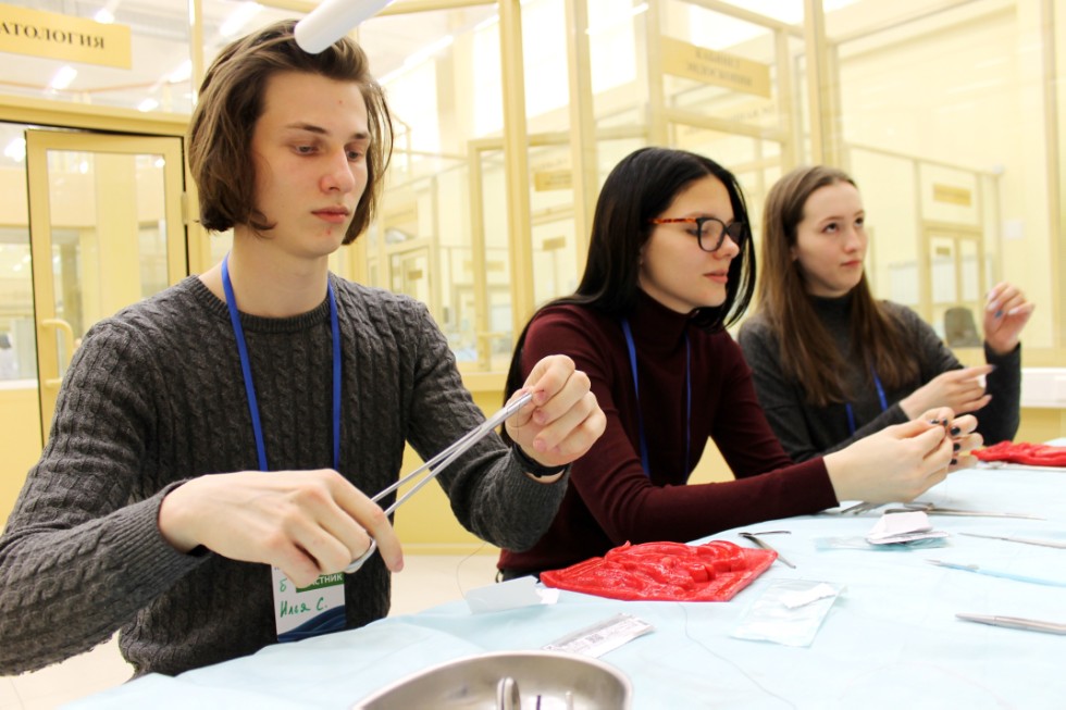 В КФУ провели медицинские квесты для лучших абитуриентов региона В КФУ провели медицинские квесты для лучших абитуриентов региона