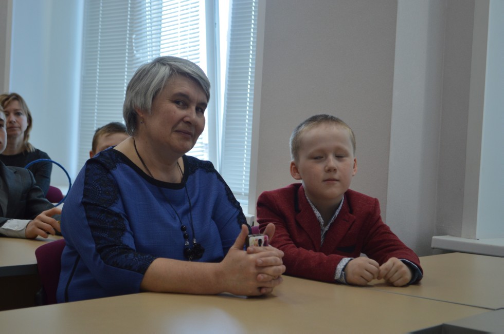 ����� ��������� ���� ������������� 