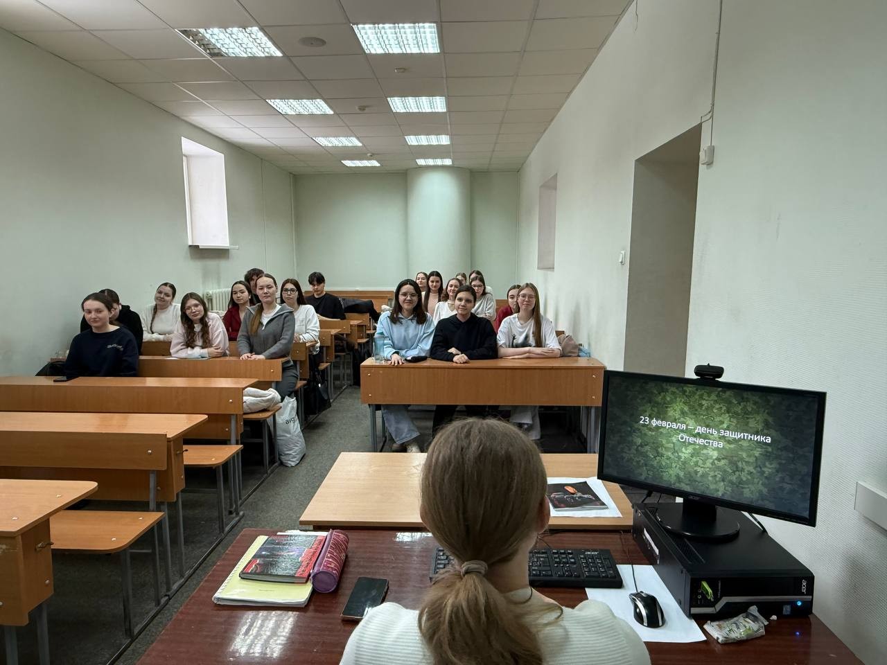 Кураторский час, посвящённый Дню защитника Отечества: студенты группы 14.1-581 обсудили историю и значение праздника Кураторский час, посвящённый Дню защитника Отечества: студенты группы 14.1-581 обсудили историю и значение праздника